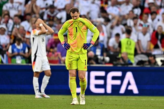 05 07 2024, xscotx, European Football Championship 2024 quarter-finals, Spain Germany, emspor, v l Manuel Neuer German national football team DFB sad, disappointed, frustrated, dejected Stuttgart