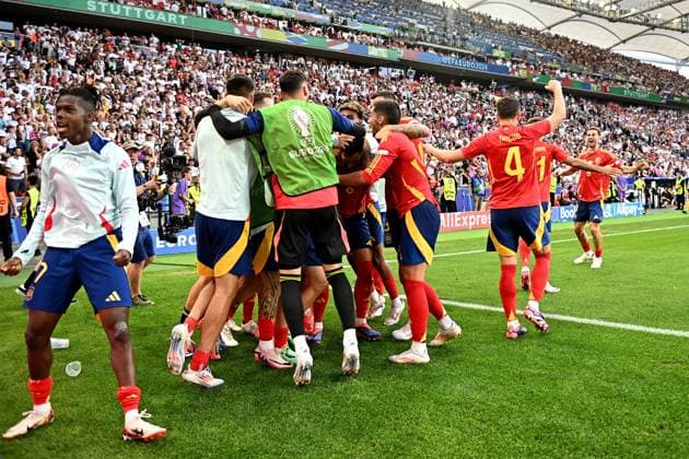05 07 2024, xscotx, Euro 2024 quarter-final, Spain Germany, emspor, v l goal celebration after the goal celebrating the goal celebrate 2 1 by Mikel Merino Zazon Spain Stuttgart