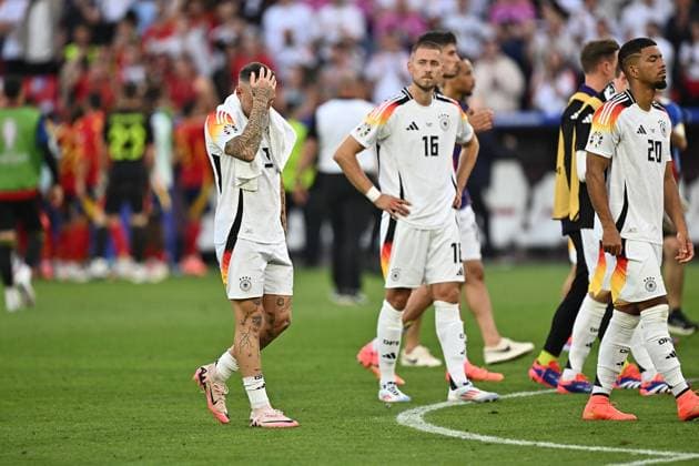 05 07 2024, xscotx, European Football Championship 2024 quarter-finals, Spain Germany, emspor, v l Players of the German team are sad, disappointed, frustrated, dejected David Raum German national football team DFB Waldemar Anton German national football team DFB Benjamin Henrichs German national football team DFB Stuttgart