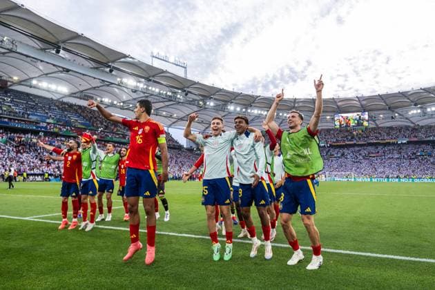 240705 Rodrigo Hernandez, Alejandro Baena, Lamine Yamal and Fabian Ruiz Pena of Spain celebrate after the UEFA Euro 2024 Football Championship quarterfinal between Spain and Germany on July 5, 2024 in Stuttgart Photo Mathias Bergeld BILDBYRAN code MB MB0942 football football soccer soccer football em european championship em uefa euro uefa european football championship euro 2024 quarterfinal quarterfinal quarterfinals spain spain germany germany bbeng jubilation  Copyright: MATHIASxBERGELD BB240705MB126