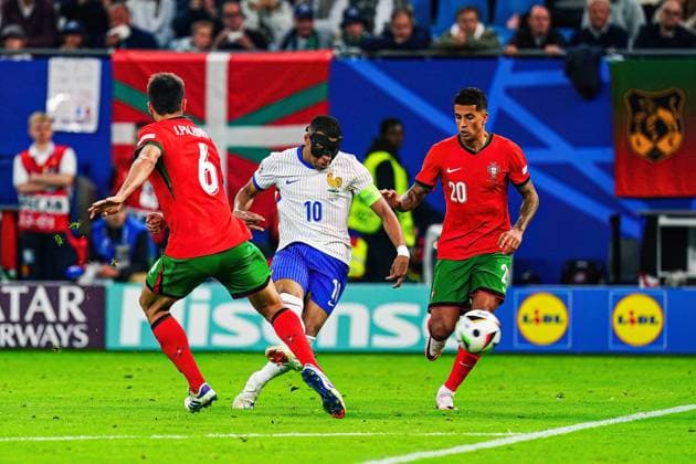 Goal kick goal chance Kylian Mbappe France, 10 GER, Portugal vs France, European Football Championship, UEFA Euro 2024, quarter-final, 05 07 2024 GER, Portugal vs France, European Football Championship, UEFA Euro 2024, quarter-final, 05 07 2024 Hamburg Copyright: xEibner-Pressefoto MarcelxvonxFehrnx EP_MFN