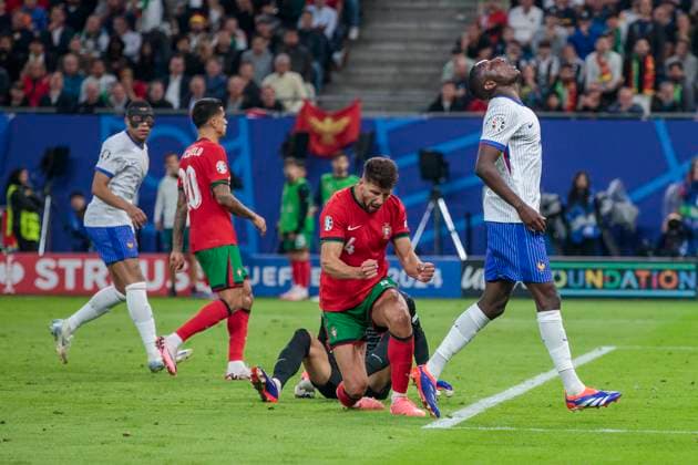 UEFA EURO 2024 Portugal France 05 07 2024 Randal Kolo Muani France, 12 is struggling with his missed chance UEFA EURO 2024 quarter-final Portugal France Volksparkstadion Hamburg, Hamburg on 05 07 2024 Copyright: xBEAUTIFULxSPORTS Meuselx