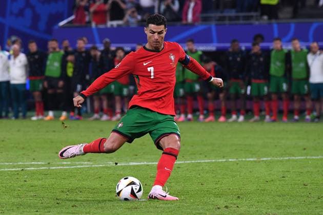 Soccer UEFA EURO 2024 Quarterfinal Portugal France on 05 07 2024 at Volksparkstadion Hamburg in Hamburg Cristiano Ronaldo Portugal Penalty Shootout xRx