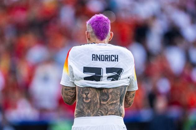 240705 Robert Andrich of Germany during the UEFA Euro 2024 Football Championship quarterfinal between Spain and Germany on July 5, 2024 in Stuttgart Photo Mathias Bergeld BILDBYRAN code MB MB0942 fotboll football soccer fotballs em europamästerskap em uefa euro uefa european football championship euro 2024 kvartfinal quarterfinal quarterfinals spanien spain deutschland germany bbeng tattoo tattoo  Copyright: MATHIASxBERGELD BB240705MB203