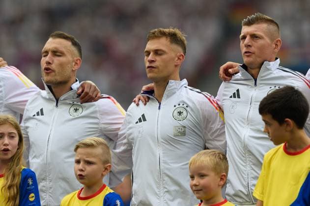 Stuttgart, Germany, July 5fth 2024: David Raum (3 Germany), Joshua Kimmich (6 Germany) and Toni Kroos (8 Germany)during the national anthe before the UEFA EURO, EM, Europameisterschaft,Fussball 2024 quarter- final football match between Spain and Germany at Stuttgart Arena, Germany. (Sven Beyrich SPP)  Copyright: xSvenxBeyrich SPPx spp-en-SvBe-20240705-D4S_5032