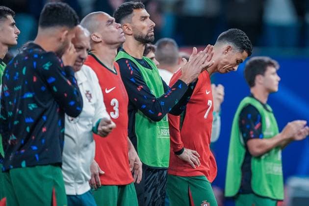 EURO 2024 - Quarter-Finals: Portugal vs. France Heartbreak for Cristiano Ronaldo and Pepe, as Portugal fail to qualify for the semi-finals after the EURO 2024 penalty shootout between Portugal and France on 05 July 2024, at Volksparkstadion, in Hamburg, Germany Hamburg Volksparkstadion Germany Copyright: xAlexandraxFechetex DSC00428