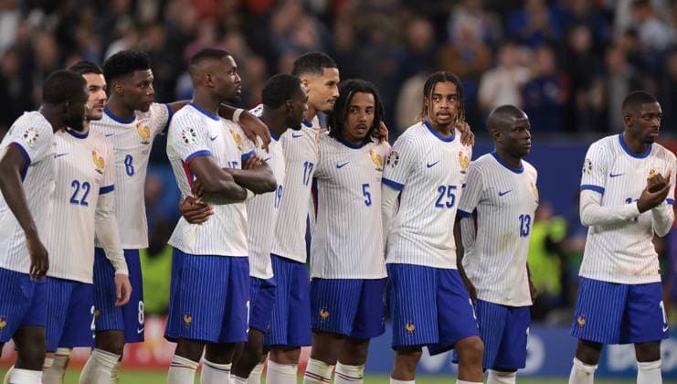 Hamburg, Germany, 5th July 2024. Theo Hernandez, Aurelien Tchouameni, Marcus Thuram, Youssouf Fofana, William Saliba, Jules Kounde, Bradley Barcola, N Golo Kante and Ousmane Dembele of France look on during the penalty shoot out in the UEFA European Championships quarter final match at Volksparkstadion, Hamburg. Picture credit should read: Jonathan Moscrop Sportimage EDITORIAL USE ONLY. No use with unauthorised audio, video, data, fixture lists, club league logos or live services. Online in-match use limited to 120 images, no video emulation. No use in betting, games or single club league player publications. SPI-3219-0126