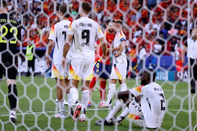 RUEDIGER Antonio with FUELLKRUG Niclas Team Germany after the lost match UEFA Football EURO 2024 in Germany Quarterfinal Spain Germany 2 1 on 05 07 2024 in Stuttgart DFL REGULATIONS PROHIBIT ANY USE OF PHOTOGRAPHS as IMAGE SEQUENCES and or QUASI VIDEO Copyright: xLacixPerenyix