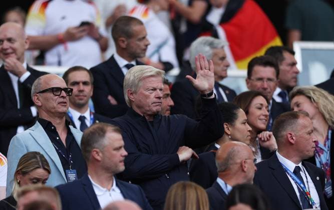 (240706) -- STUTTGART, July 6, 2024 -- Germany s former goalkeeper Oliver Kahn (C) reacts before during the UEFA EURO, EM, Europameisterschaft,Fussball 2024 quarter-final match between Spain and Germany in Stuttgart, Germany on July 5, 2024. ) (SP)GERMANY-STUTTGART-FOOTBALL-EURO 2024-QUARTER FINAL-SPAIN VS GERMANY BaixXuefei 