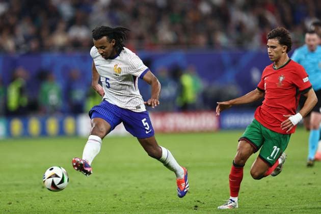 Jules Kounde (France) Joao Felix (Portugal) during the UEFA EURO, EM, Europameisterschaft,Fussball Germany 2024 match between Portugal 4-5 France at Volkspakstadion on July 05, 2024 in Hamburg , Germany. Noxthirdxpartyxsales  (258789698)