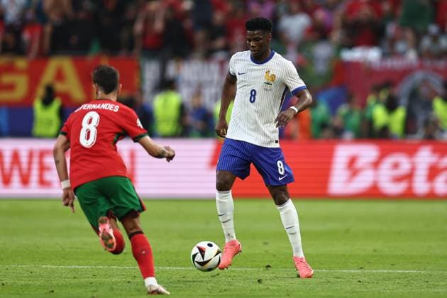 Aurelien Tchouameni (France) Bruno Fernandes (Portugal) during the UEFA EURO, EM, Europameisterschaft,Fussball Germany 2024 match between Portugal 4-5 France at Volkspakstadion on July 05, 2024 in Hamburg , Germany. Noxthirdxpartyxsales  (258790091)