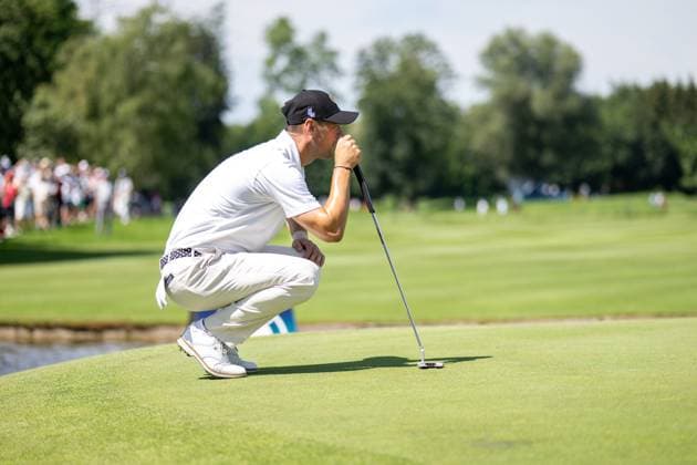 Martin Kaymer analyzes the green, BMW International Open 2024, Golf, 06 07 2024 Munich Bavaria Germany Copyright: xkolbert-press UlrichxGamelx