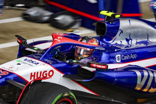 22 TSUNODA Yuki (jap), Visa Cash App RB F1 Team VCARB 01, action during the Formula 1 Qatar Airways British Grand Prix 2024, 12th round of the 2024 Formula One World Championship, WM, Weltmeisterschaft from July 5 to 7, 2024 on the Silverstone Circuit, in Silverstone, United Kingdom - F1 - BRITISH GRAND PRIX 2024 DPPI Panoramic  240706_R12_GRAN_BRETAGNA_DP_EA010145