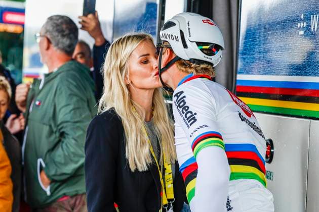 Tour de France 2024 - Stage 08 COLOMBEY-LES-DEUX-EGLISES, FRANCE - JULY 06 : Van Der Poel Mathieu (NED) of Alpecin-Deceuninck and his girlfriend before the start of the race during stage 8 of the 111th edition of the Tour de France 2024 cycling race, a stage of 183,5 kms with start in Semur-En-Auxois and finish in Colombey-Les-Deux-Eglises on July 06, 2024 in Colombey-Les-Deux-Eglises, France, 06 07 2024 Colombey-Les-Deux-Eglises France  Copyright: xJanxDexMeuleneirx