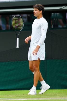 Ben Shelton during his third round match Wimbledon Tennis Championships, Day 6, The All England Lawn Tennis and Croquet Club, London, UK - 06 Jul 2024  Copyright: xJavierxGarcia Shutterstockx 14574535f