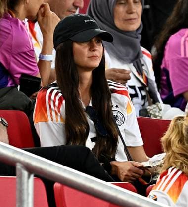 05 07 2024, xscotx, European Football Championship 2024 quarterfinals, Spain Germany, emspor, v l Vanessa partner girlfriend of Robin Koch Stuttgart