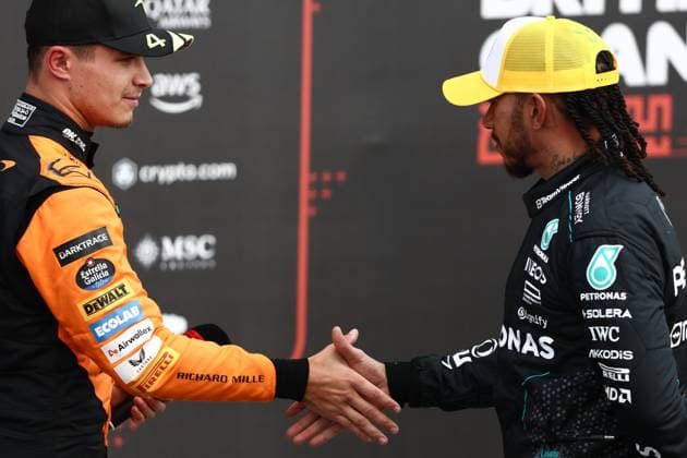 F1 British Grand Prix 2024 Qualifying Lando Norris of McLaren and Lewis Hamilton of Mercedes after qualifying ahead of the Formula 1 British Grand Prix at Silverstone Circuit in Northampton, Great Britain on July 6, 2024. Northampton United Kingdom  Copyright: xJakubxPorzyckix originalFilename:porzycki-f1britis240706_npmFQ.jpg
