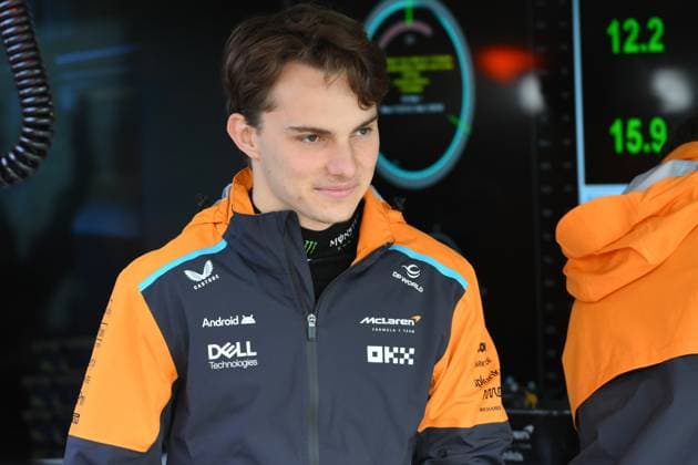 F1 Grand Prix of Great Britain - Qualifying Oscar Piastri of Australia is driving 81 McLaren Formula 1 MCL38 during FP3 of the Formula 1 Qatar Airways British Grand Prix at the Silverstone Circuit in Towcester, England, on Friday, July 5, 2024. United Kingdom  Copyright: xMIxNewsx originalFilename:fletcher-formula1240706_npjUg.jpg
