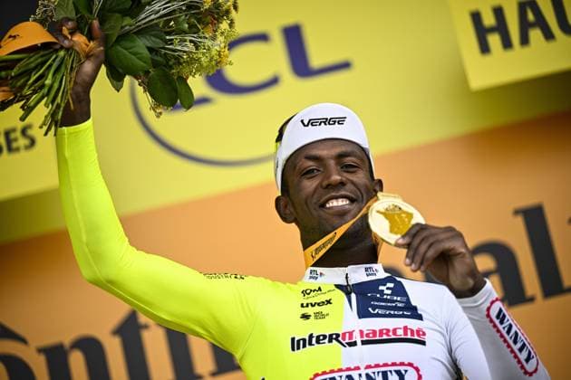 Bilder des Jahres 2024, Sport 07 Juli Sport Themen der Woche KW27 Sport Bilder des Tages Eritrean Biniam Girmay Hailu of Intermarche-Wanty celebrates on the podium after winning stage 8 of the 2024 Tour de France cycling race, from Semur-en-Auxois to Colombey-les-Deux-Eglises, France (183,4 km) on Saturday 06 July 2024. The 111th edition of the Tour de France starts on Saturday 29 June and will finish in Nice, France on 21 July. JASPERxJACOBS  x95958976x