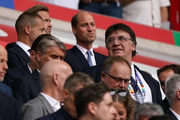 national team, football, UEFA Euro2024, EM 2024,quarter-final, Düsseldorf, England Switzerland prince william England action, single image
