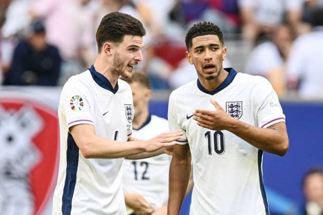 DUSSELDORF - (l-r) Declan Rice of England, Jude Bellingham of England during the UEFA EURO, EM, Europameisterschaft,Fussball 2024 quarter-final match between England and Switzerland at the Dusseldorf Arena on July 6, 2024 in Dusseldorf, Germany. ANP Hollandse Hoogte UEFA EURO 2024 2024 xVIxANPxSportx xGerritxvanxKeulenxIVx 502907492 originalFilename: 502907492.jpg