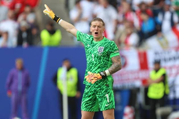 Goalkeeper Jordan Pickford England gestures, UEFA EURO 2024 Quarter final, England vs Switzerland, Arena Dusseldorf on July 06 2024 in Dusseldorf, Germany Photo by Oliver Kaelke DeFodi Images Goalkeeper Jordan Pickford England gestures, UEFA EURO 2024 Quarter final, England vs Switzerland, Arena Dusseldorf on July 6, 2024 in Dusseldorf, Germany Photo by Oliver Kaelke DeFodi Images Defodi 678 2024 07 06 OK ENGSUI 0621 Defodi-678