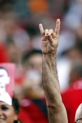 BERLIN - Turkish fans perform the Wolf Salute during the UEFA EURO, EM, Europameisterschaft,Fussball 2024 quarter-final match between the Netherlands and Turkey at the Olympiastadion on July 6, 2024 in Berlin, Germany. ANP MAURICE VAN STEEN UEFA EURO 2024 2024 xVIxANPxSportx xxANPxIVx 502914439 originalFilename: 502914439.jpg