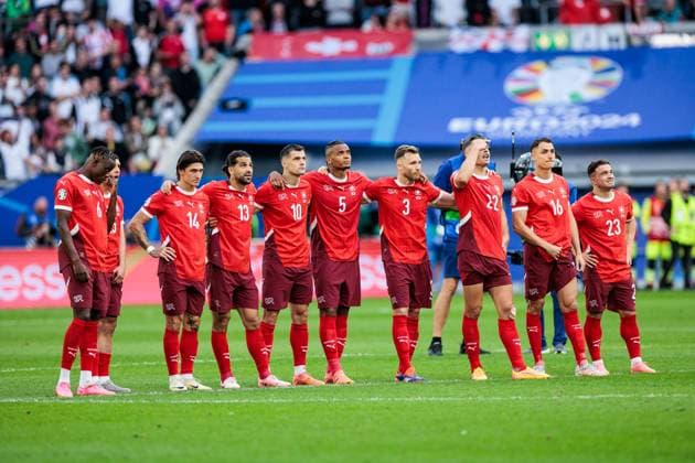 UEFA EURO 2024 England Switzerland 06 07 2024 The tense Swiss team during the penalty shootout Denis Zakaria Lako Lado Switzerland, 6 , Steven Zuber Switzerland, 14 , Ricardo Ivan Rodriguez Araya Switzerland, 13 , Granit Xhaka Switzerland, 10 , Manuel Akanji Switzerland, 5 , Fabian Schär Switzerland, 22 , Vincent Olivier Sierro Switzerland, 16 , Xherdan Shaqiri Switzerland, 23 UEFA EURO 2024 England Switzerland Düsseldorf Arena, Düsseldorf on 06 07 2024 Copyright: xBEAUTIFULxSPORTS Wunderlx