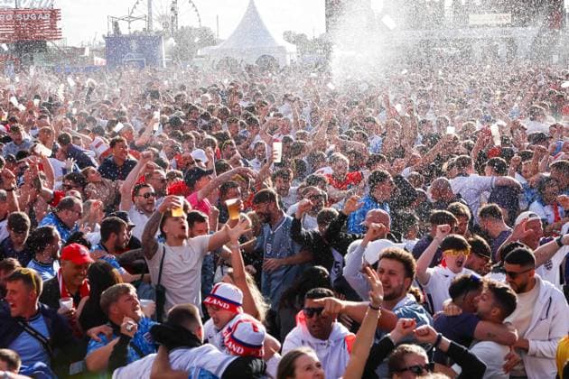 Fan Zone Burgplatz in Düsseldorf Public Viewing UEFA EURO 2024 England vs. Switzerland 06 07 2024 Fan Zone Burgplatz in Düsseldorf Public Viewing UEFA EURO 2024 England vs. Switzerland on 06 07 2024, Düsseldorf Copyright: xBEAUTIFULxSPORTS KennyxBeelex