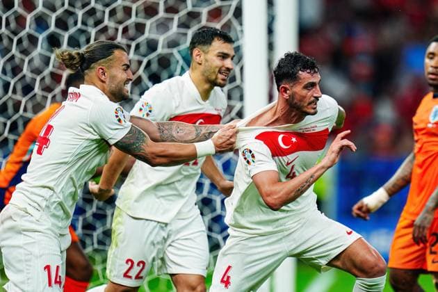 Turkey celebrates after scoring 0 1 with a header Samet Akaydin Turkey, 04 GER, Netherlands vs Turkey, European Football Championship, UEFA Euro 2024, quarter-final, 06 07 2024 GER, Netherlands vs Turkey, European Football Championship, UEFA Euro 2024, quarter-final, 06 07 2024 Berlin Copyright: xEibner-Pressefoto MarcelxvonxFehrnx EP_MFN