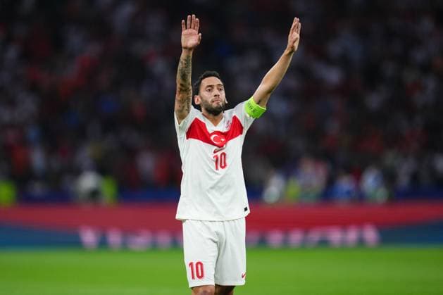 GER: Netherlands v Turkiye. UEFA EURO, EM, Europameisterschaft,Fussball 2024 Hakan Calhanoglu of Turkiye during the UEFA Euro 2024 match between Netherlands and Turkiye. Quarter Finals, played at Olympiastadion on July 6, 2024 in Berlin, Germany. kpng Copyright: xBaguxBlancox xPRESSINPHOTOx PS_240706_HOL_TUR_006