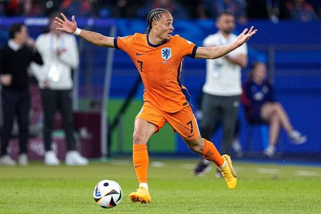 2024-07-06 Netherlands v Turkiye - Quarter-Final - UEFA EURO, EM, Europameisterschaft,Fussball 2024 BERLIN, GERMANY - JULY 6: Xavi Simons of the Netherlands confused that its offside during the Quarter-Final - UEFA EURO 2024 match between Netherlands and Turkiye at Olympiastadion on July 6, 2024 in Berlin, Germany. (Photo by Joris Verwijst BSR Agency) Berlin Germany Content not available for redistribution in The Netherlands directly or indirectly through any third parties. Copyright: xBSRxAgencyx