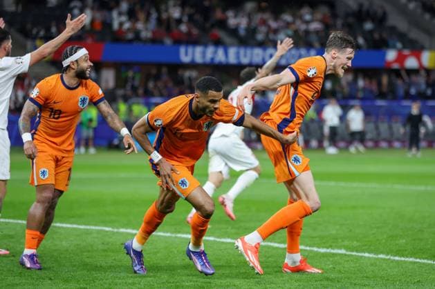 BERLIN 06.07.2024 MECZ 1 4 FINALU CWIERCFINAL MISTRZOSTW EUROPY 2024: HOLANDIA - TURCJA --- QUARTERFINAL UEFA EURO, EM, Europameisterschaft,Fussball 2024 MATCH: THE NETHERLANDS - TURKEY MEMPHIS DEPAY CODY GAKPO BRAMKA GOL RADOSC WOUT WEGHORST FOT. PIOTR KUCZA FOTOPYK NEWSPIX.PL --- Newspix.pl  240706PYK0077