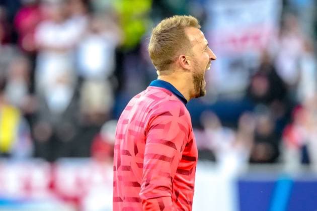 EURO 2024 - Quarter-Finals: England vs. Switzerland Harry Kane celebrates England winning the penalty shootout and going through to the semi-finals after the EURO 2024 Quarter-Final match between England and Switzerland on 06 July 2024, at Duesseldorf Arena, in Duesseldorf, Germany Duesseldorf Duesseldorf Arena Germany Copyright: xAlexandraxFechetex DSC05176