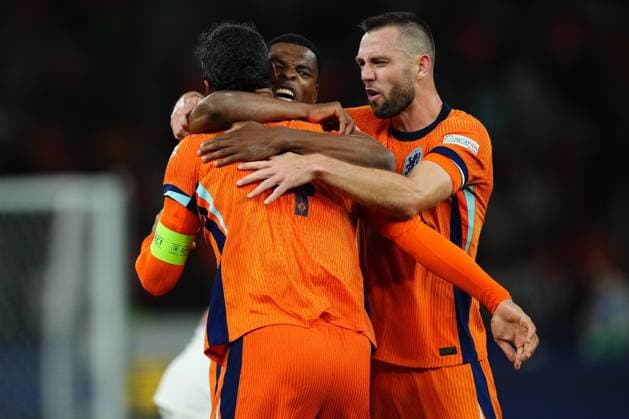 GER: Netherlands v Turkiye. UEFA EURO, EM, Europameisterschaft,Fussball 2024 Netherlands players celebrating the victory at full time during the UEFA Euro 2024 match between Netherlands and Turkiye. Quarter Finals, played at Olympiastadion on July 6, 2024 in Berlin, Germany. kpng Copyright: xBaguxBlancox xPRESSINPHOTOx PS_240706_HOL_TUR_1120