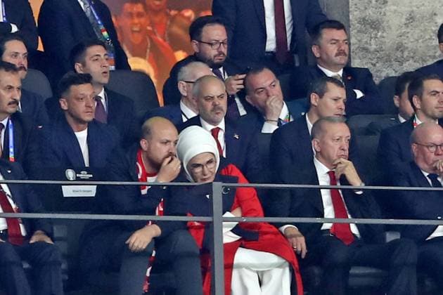 06 07 2024, xtgx, European Football Championship 2024 1 4 Final, Netherlands Turkey emspor, v l Mesut Özil and President of the Republic of Turkey Recep Tayyip Erdogan sad, disappointed, frustrated, dejected UEFA REGULATIONS PROHIBIT ANY USE OF PHOTOGRAPHS as IMAGE SEQUENCES and or QUASI VIDEO Berlin