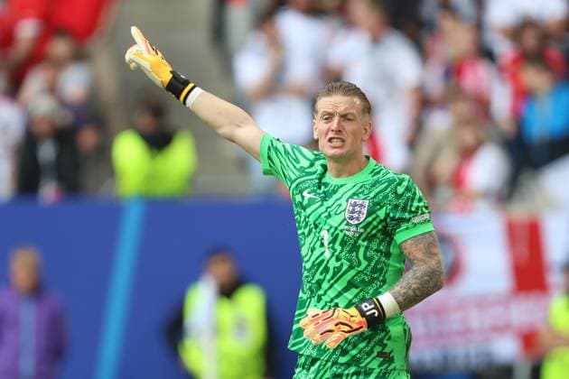 Goalkeeper Jordan Pickford England gestures, UEFA EURO 2024 Quarter final, England vs Switzerland, Arena Dusseldorf on July 06 2024 in Dusseldorf, Germany Photo by Oliver Kaelke DeFodi Images Goalkeeper Jordan Pickford England gestures, UEFA EURO 2024 Quarter final, England vs Switzerland, Arena Dusseldorf on July 6, 2024 in Dusseldorf, Germany Photo by Oliver Kaelke DeFodi Images Defodi 678 2024 07 06 OK ENGSUI 0618 Defodi-678