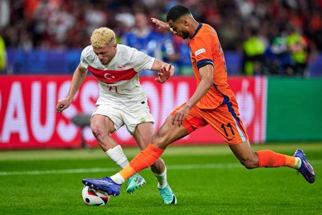 Baris Alper Yilmaz Turkey, 21 , Cody Gakpo Netherlands, 11 , GER, UEFA Euro 2024, Football Men, UEFA European Championship 2024, Quarter finals, Quarter finals, Netherlands vs Turkey, Netherlands vs Tuerkiye, 06 07 2024 GER, UEFA Euro 2024, Football Men, UEFA European Championship 2024, Quarter finals, Quarter finals, Netherlands vs Turkey, Netherlands vs Tuerkiye, 06 07 2024 Berlin Copyright: xEibner-Pressefotox xClaudiusxRauchx EP_CRH