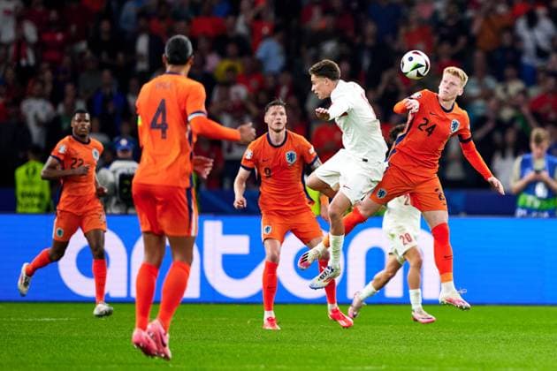 Jerdy Schouten Netherlands, 24 , header, GER, UEFA Euro 2024, mens football, UEFA European Championship 2024, quarter finals, quarter finals, Netherlands vs Turkey, Netherlands vs Tuerkiye, 06 07 2024 GER, UEFA Euro 2024, mens football, UEFA European Championship 2024, quarter finals, quarter finals, Netherlands vs Turkey, Netherlands vs Tuerkiye, 06 07 2024 Berlin Copyright: xEibner-Pressefotox xClaudiusxRauchx EP_CRH