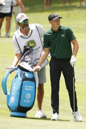 SILVIS, IL - JULY 06: PGA, Golf Herren golfer Jordan Spieth watches his second shot on the 17th hole during the third round of the John Deere Classic on July 6,2024, at the TPC Deere Run in Silvis, Illinois. (Photo by Brian Spurlock Icon Sportswire) GOLF: JUL 06 PGA John Deere Classic EDITORIAL USE ONLY Icon24070615