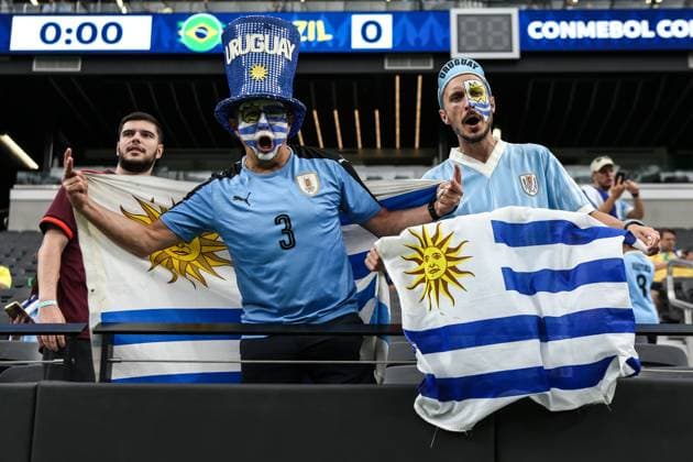 SOCCER 2024: Copa America Quarterfinals Uruguay vs Brazil JUL 06 July 06, 2024: Uruguay fans show support for their team prior to the start of the CONMEBOL Copa America Quarterfinals match at Allegiant Stadium between Uruguay and Brazil on July 06, 2024 in Las Vegas, NV. Christopher Trim CSM. (Credit Image: Â Christopher Trim Cal Media) Las Vegas Nevada United States of America EDITORIAL USE ONLY Copyright: xx ZUMA-20240706_zma_c04_044.jpg ChristopherxTrimx csmphotothree268577