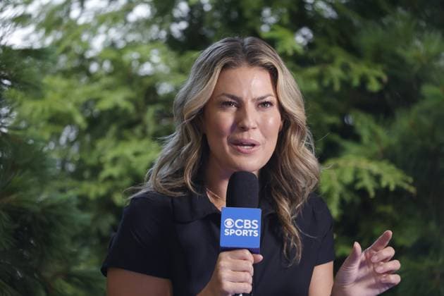 SILVIS, IL - JULY 06: CBS announcer Amanda Balionis interviews golfer Luke Clinton during the third round of the John Deere Classic on July 6,2024, at the TPC Deere Run in Silvis, Illinois. (Photo by Brian Spurlock Icon Sportswire) GOLF: JUL 06 PGA, Golf Herren John Deere Classic EDITORIAL USE ONLY Icon24070647