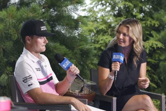 SILVIS, IL - JULY 06: CBS announcer Amanda Balionis interviews amateur golfer Luke Clanton during the third round of the John Deere Classic on July 6,2024, at the TPC Deere Run in Silvis, Illinois. (Photo by Brian Spurlock Icon Sportswire) GOLF: JUL 06 PGA, Golf Herren John Deere Classic EDITORIAL USE ONLY Icon24070650