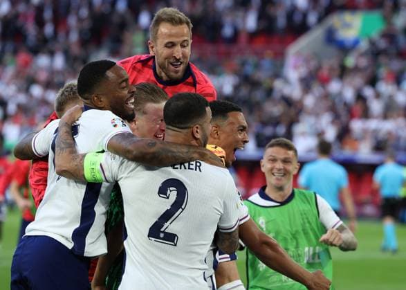 Dusseldorf, Germany, 6th July 2024. Trent Alexander-Arnold of England celebrates with team mates after the UEFA European Championships Quarter Final match at Dusseldorf Arena, Dusseldorf. Picture credit should read: Paul Terry Sportimage EDITORIAL USE ONLY. No use with unauthorised audio, video, data, fixture lists, club league logos or live services. Online in-match use limited to 120 images, no video emulation. No use in betting, games or single club league player publications. SPI-3218-0245