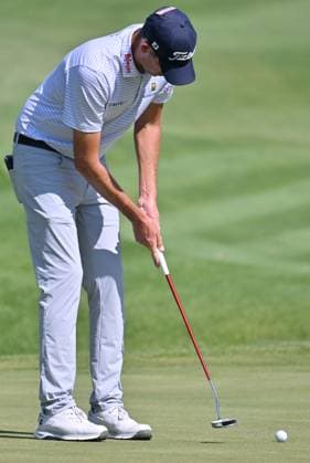 SILVIS, IL - JULY 06: Golfer Chesson Hadley putts on the 1 green during the third round of the John Deere Golf PGA, Golf Herren Classic on July 06, 2024, at TPC Deere Run in Silvis IL. (Photo by Keith Gillett Icon Sportswire) GOLF: JUL 06 PGA John Deere Classic EDITORIAL USE ONLY Icon24070638