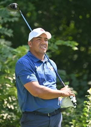 SILVIS, IL - JULY 06: Golfer Jonathan Vegas watches his ball after teeing off on the 2 hole during the third round of the John Deere Golf PGA, Golf Herren Classic on July 06, 2024, at TPC Deere Run in Silvis IL. (Photo by Keith Gillett Icon Sportswire) GOLF: JUL 06 PGA John Deere Classic EDITORIAL USE ONLY Icon24070655