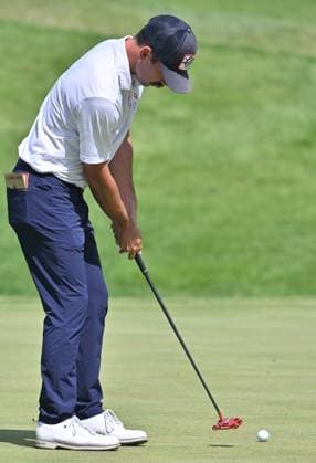 SILVIS, IL - JULY 06: Golfer Chandler Phillips putts on the 1 green during the third round of the John Deere Golf PGA, Golf Herren Classic on July 06, 2024, at TPC Deere Run in Silvis IL. (Photo by Keith Gillett Icon Sportswire) GOLF: JUL 06 PGA John Deere Classic EDITORIAL USE ONLY Icon24070665
