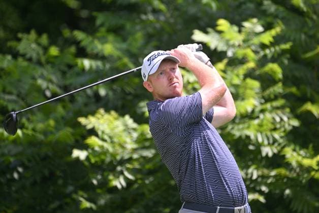 SILVIS, IL - JULY 06: Golfer Hayden Springer tees off on the 2 hole during the third round of the John Deere Golf PGA, Golf Herren Classic on July 06, 2024, at TPC Deere Run in Silvis IL. (Photo by Keith Gillett Icon Sportswire) GOLF: JUL 06 PGA John Deere Classic EDITORIAL USE ONLY Icon24070695