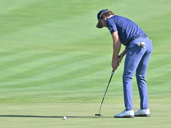 SILVIS, IL - JULY 06: Golfer Mark Hubbard putts on the 1 green during the third round of the John Deere Golf PGA, Golf Herren Classic on July 06, 2024, at TPC Deere Run in Silvis IL. (Photo by Keith Gillett Icon Sportswire) GOLF: JUL 06 PGA John Deere Classic EDITORIAL USE ONLY Icon24070602