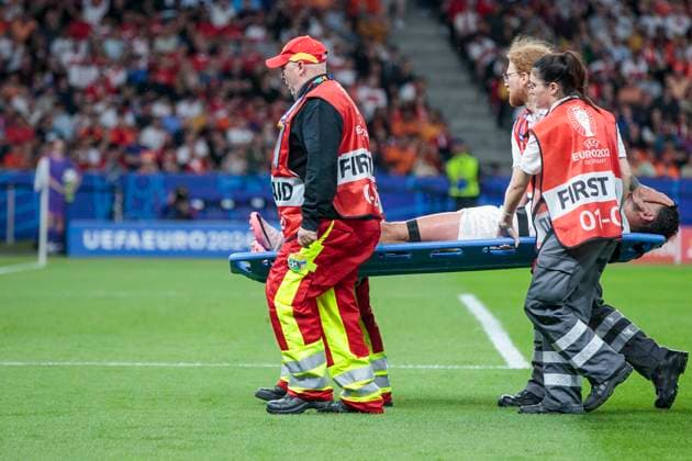 UEFA EURO 2024 Netherlands Turkey 06 07 2024 Samet Akaydin Turkey, 4 must be carried off the pitch injured UEFA EURO 2024 quarter-final Netherlands Turkey Olympiastadion Berlin, Berlin on 06 07 2024 Copyright: xBEAUTIFULxSPORTS Meuselx